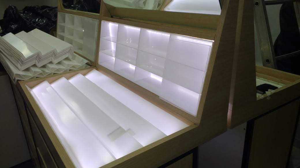 Displays, Caixas, Placas de Acrílicos Pinhais em Curitiba - PR