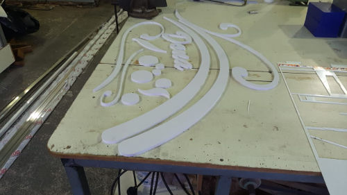 Cortes à Laser em Curitiba - Paraná | CORTE A LASER Temos Gravação em acrílico e corte a laser. Desenvolvemos projetos para diversos segmentos e nichos de mercado. Somos especializados em corte a laser em acrílico.